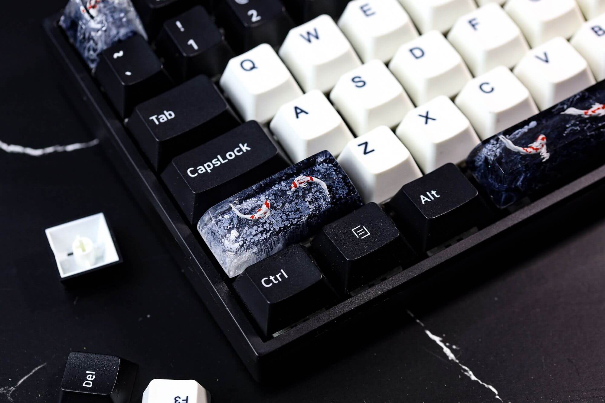 Custom Fantasy Koi artisan keycap 11 Yin Yang keycap SA profile