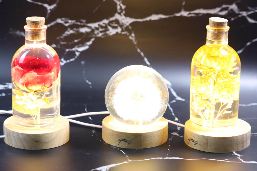 Chrysanthemum Night light 2 Chrysanthemum epoxy lamp