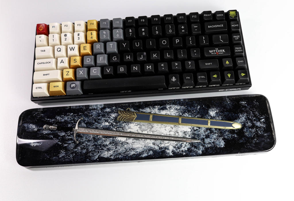 Game of Thrones Resin Wrist Rest 5 Game of Thrones Resin Wrist Rest