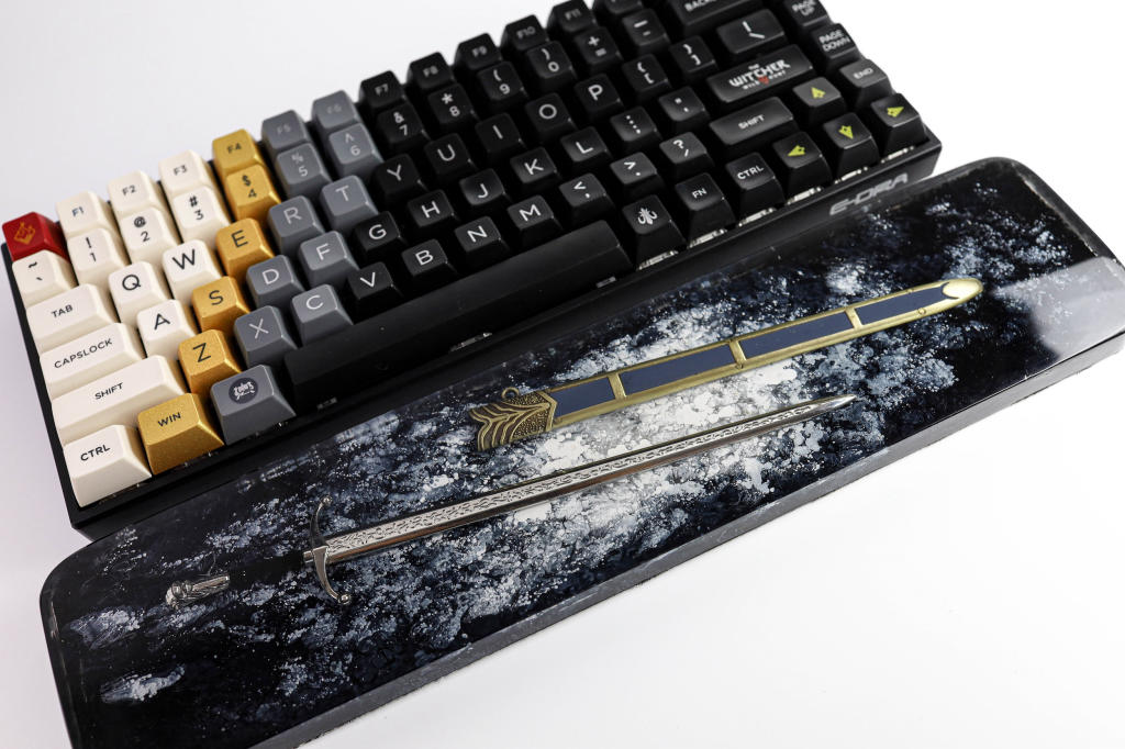Game of Thrones Resin Wrist Rest 3 Game of Thrones Resin Wrist Rest