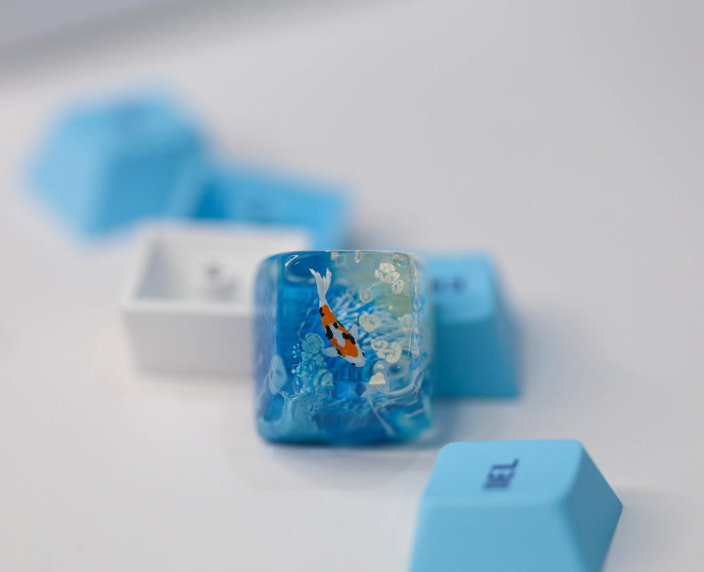 Bluesky Koi keycap 25 Skyblue Koi Artisan Keycap