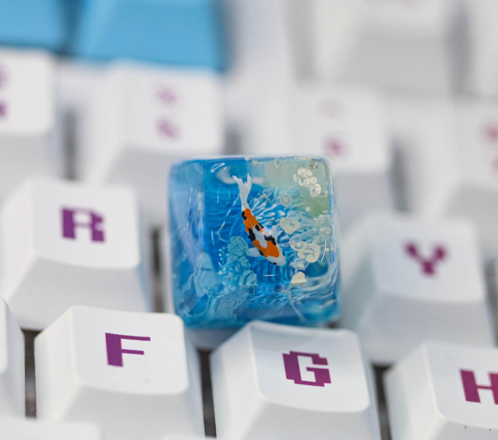 Bluesky Koi keycap 22 Skyblue Koi Artisan Keycap