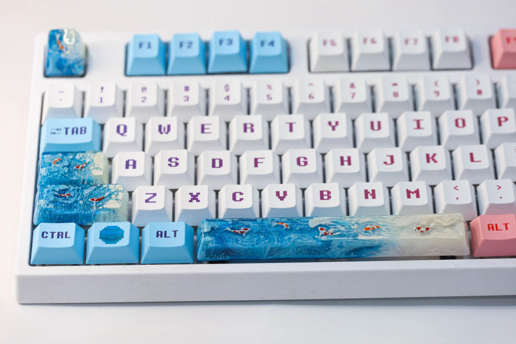 Bluesky Koi keycap 19 Skyblue Koi Artisan Keycap
