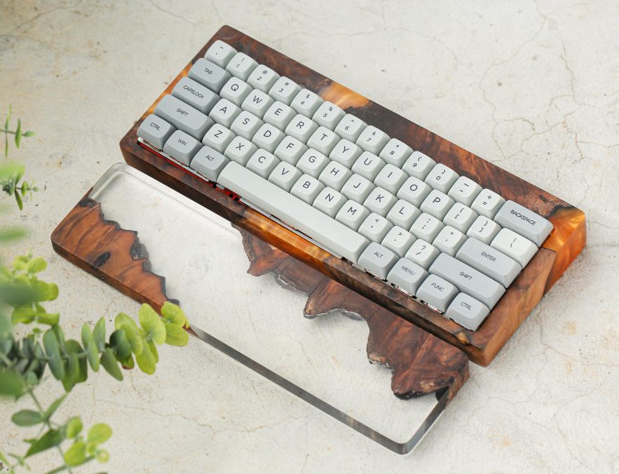 Clear Resin and Wood wrist rest 1 Clear Resin and Wood wrist rest