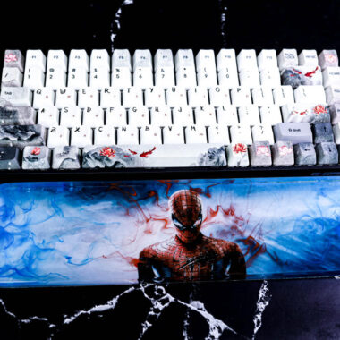 Spider-man resin wrist rest