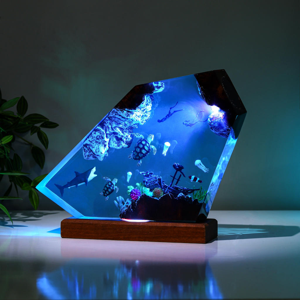 Orca and divers night light 3 Orca and divers night light