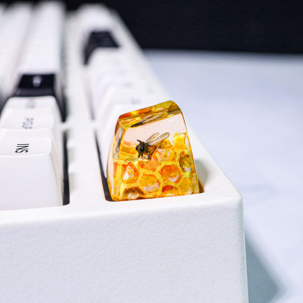 Blind Box Keycaps 6 Honey Bee Artisan keycap