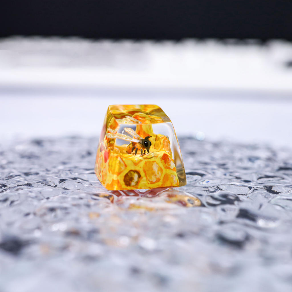 Honey Bee Artisan keycap 21 Honey Bee Artisan keycap