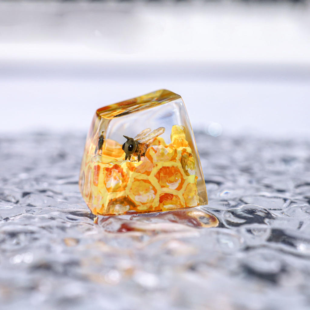 Honey Bee Artisan keycap 3 Honey Bee Artisan keycap