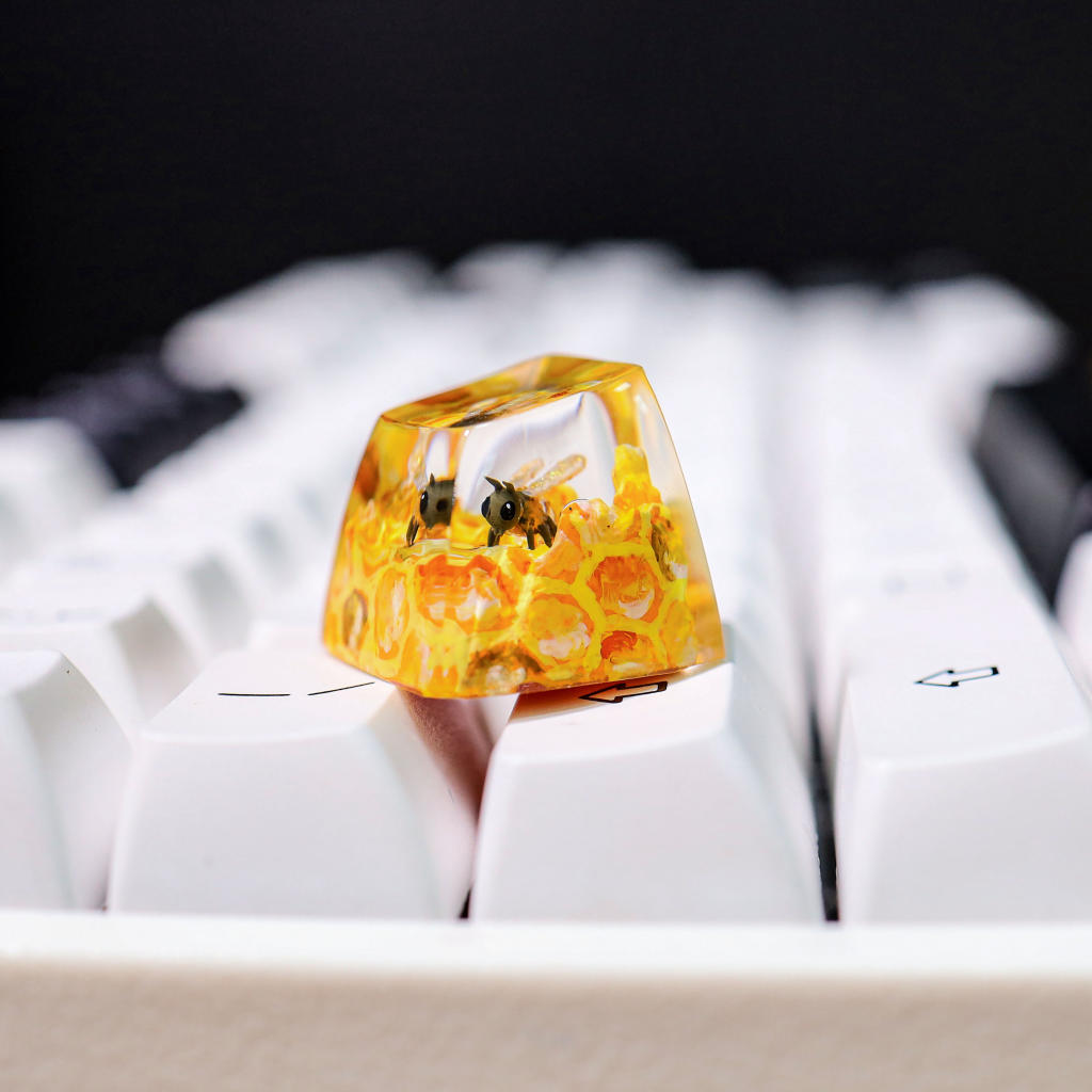 Honey Bee Artisan keycap 23 Honey Bee Artisan keycap