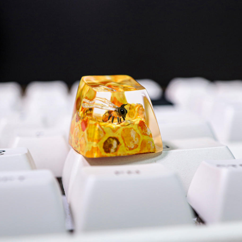 Honey Bee Artisan keycap 24 Honey Bee Artisan keycap
