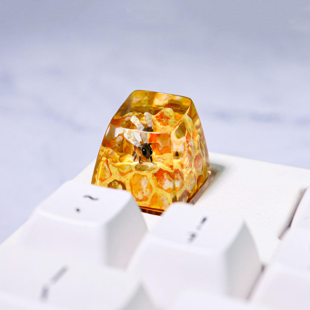 Honey Bee Artisan keycap 25 Honey Bee Artisan keycap