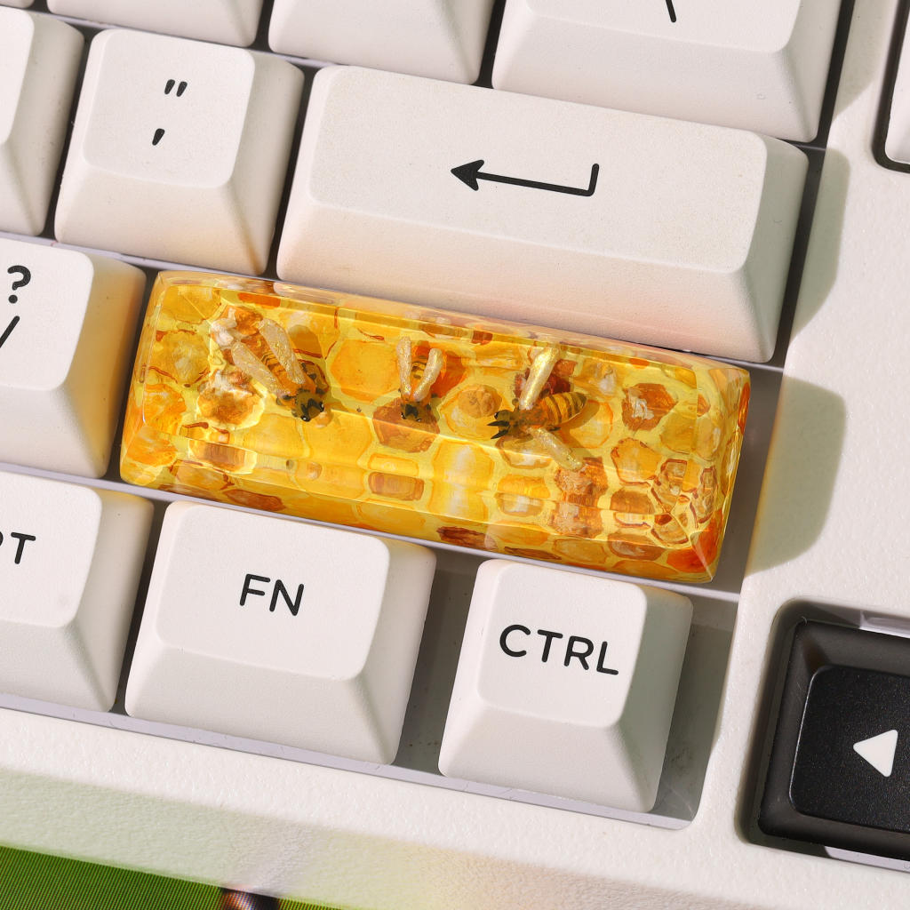 Honey Bee Artisan keycap 5 Honey Bee Artisan keycaps
