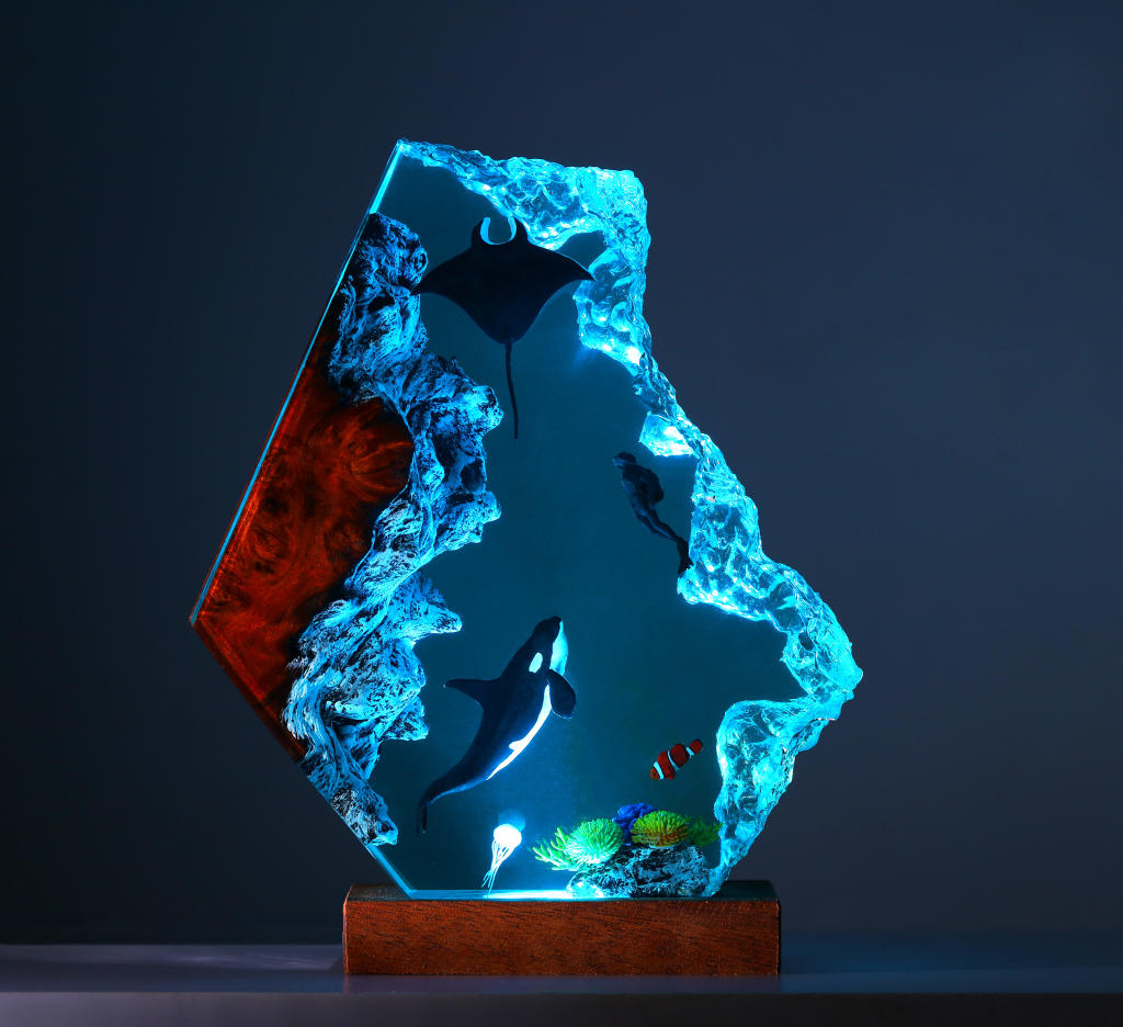 Orca Killer Whale Epoxy lamp 1 Orca Killer Whale Epoxy lamp