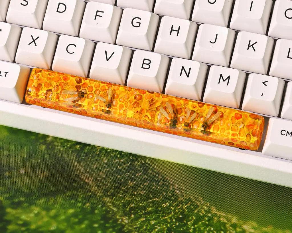 Honey Bee Artisan keycap 4 Honey Bee Artisan keycap