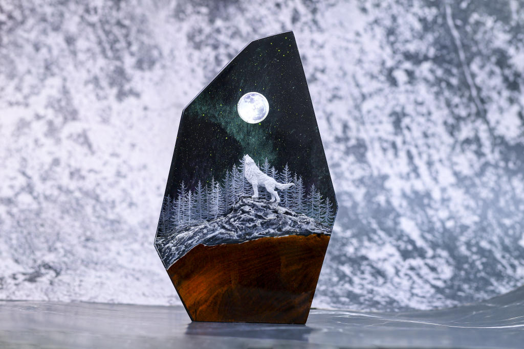 Aurora Borealis Howling Wolf Lamp 18 Wolf Night Light Ver 2