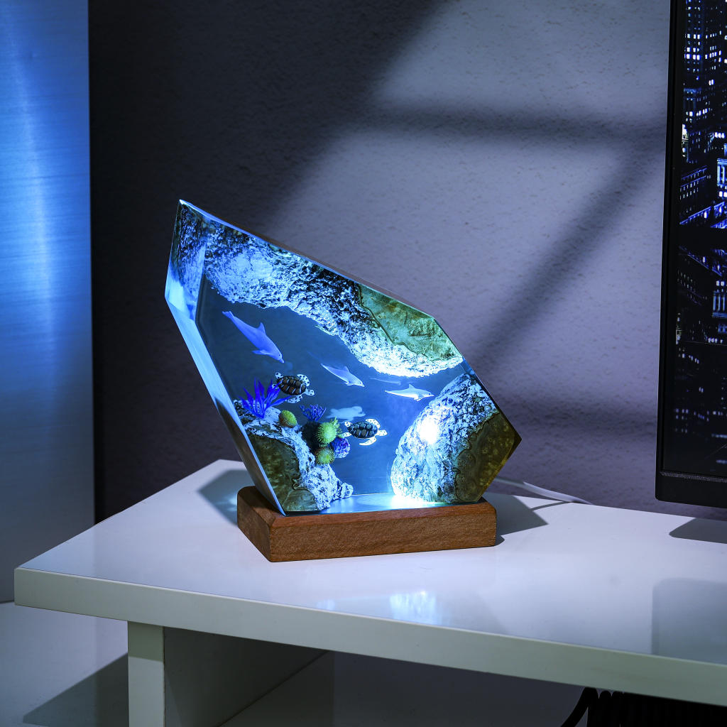Dolphin and Sea Turtles Epoxy Lamp 4 Dolphin Epoxy Lamp
