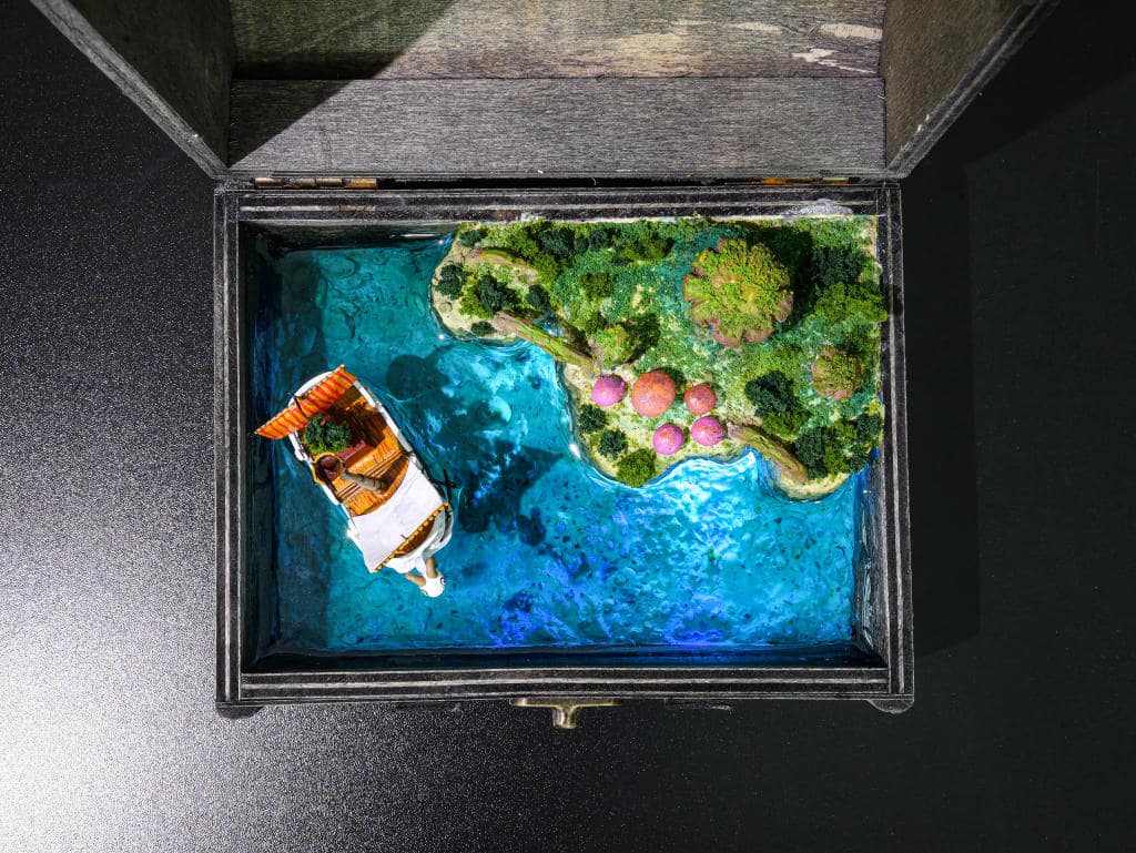 One Piece Epoxy Light Box 4 One Piece Epoxy Light Box