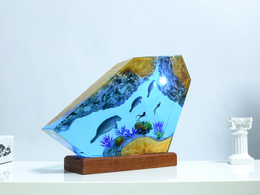 Seal Swimming Epoxy Lamp 2 Seal Swimming Epoxy Lamp