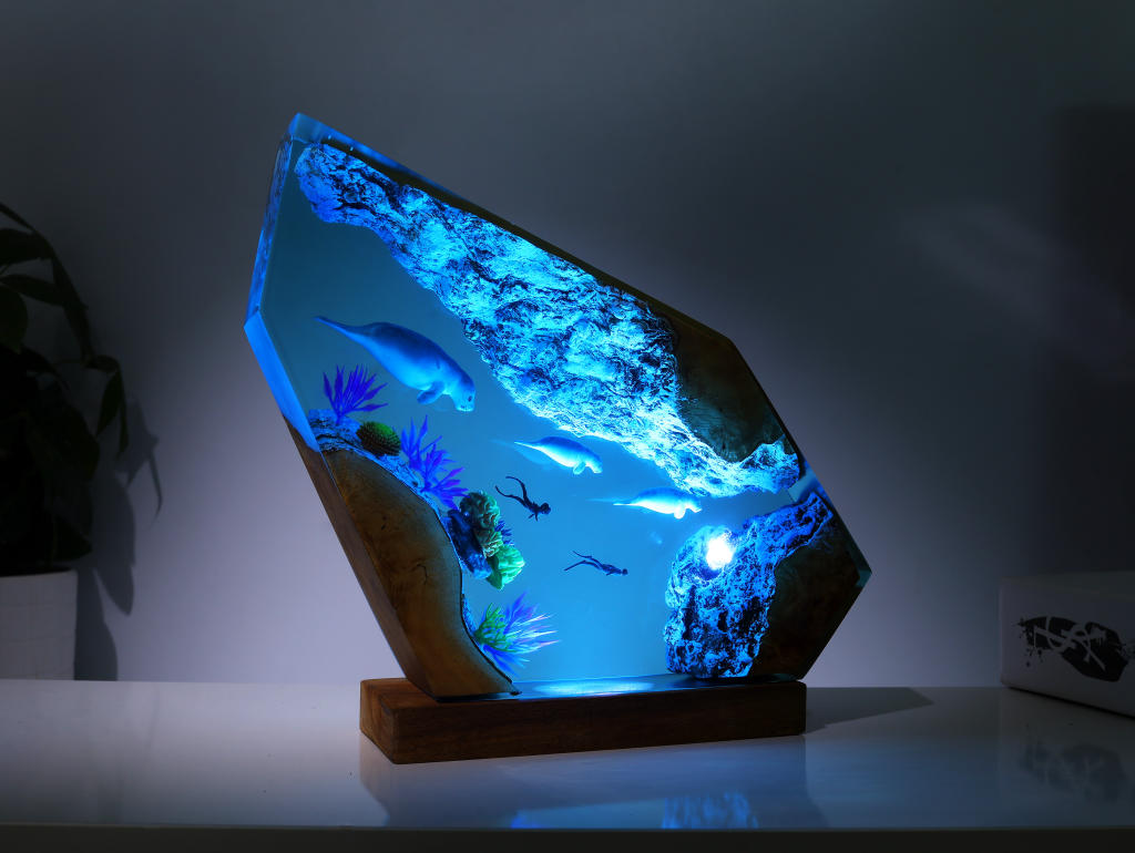 Seal Swimming Epoxy Lamp 1 Seal Swimming Epoxy Lamp