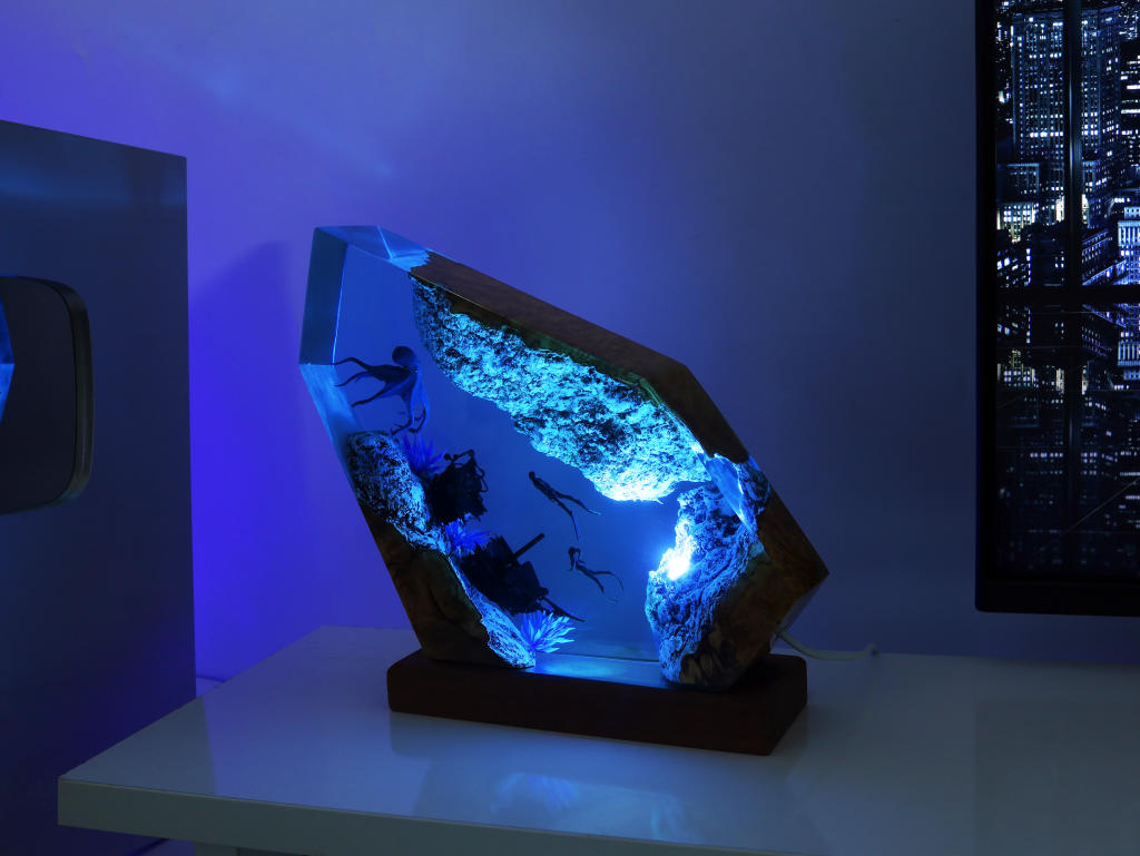 Seal Swimming Epoxy Lamp 5 Seal Swimming Epoxy Lamp