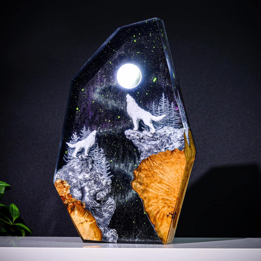 Wolf in Hunter's Moon Aurora Borealis Epoxy Lamp 4 WOLF in HUNTER'S MOON Aurora Borealis Epoxy Lamp