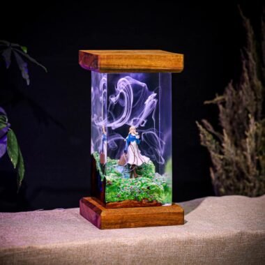 Violet Evergarden Epoxy Lamp