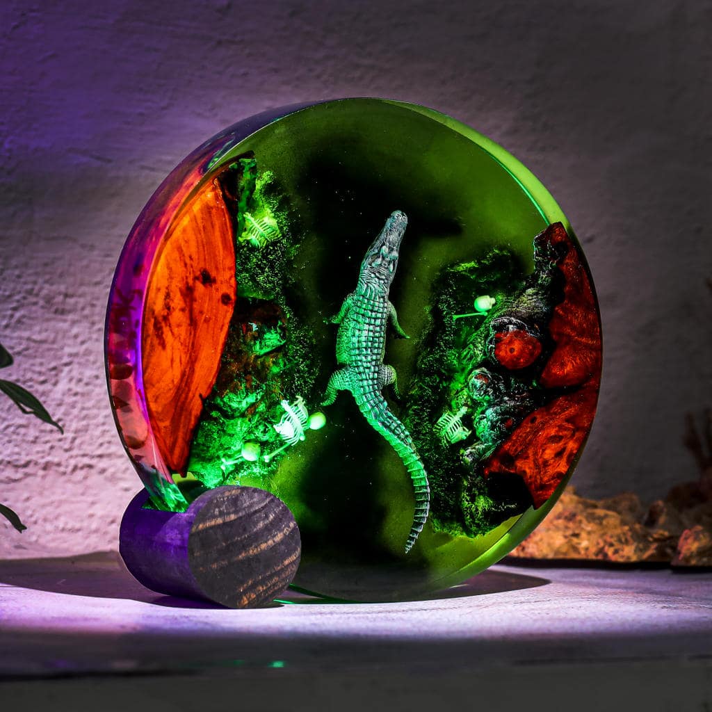 Crocodile Resin Lamp 5 Crocodile Resin Lamp