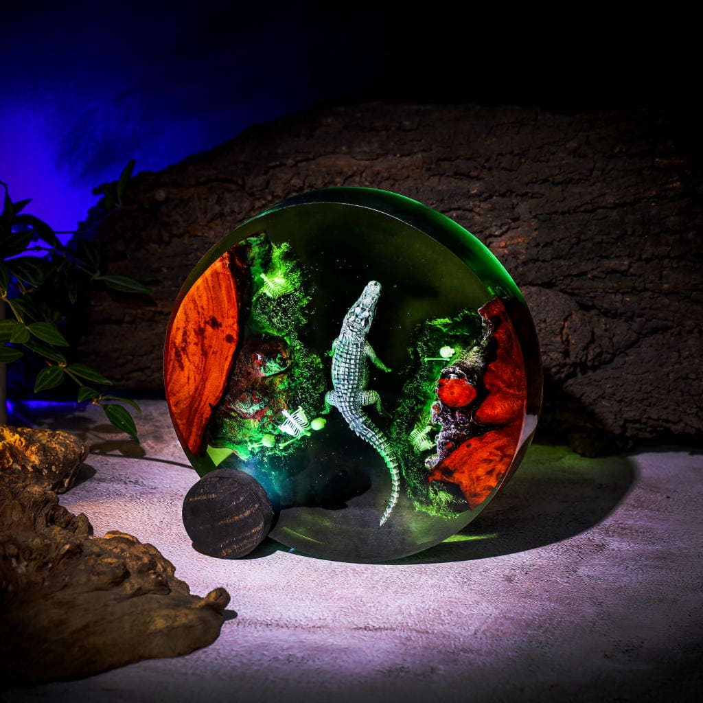 Crocodile Resin Lamp 3 Crocodile Resin Lamp