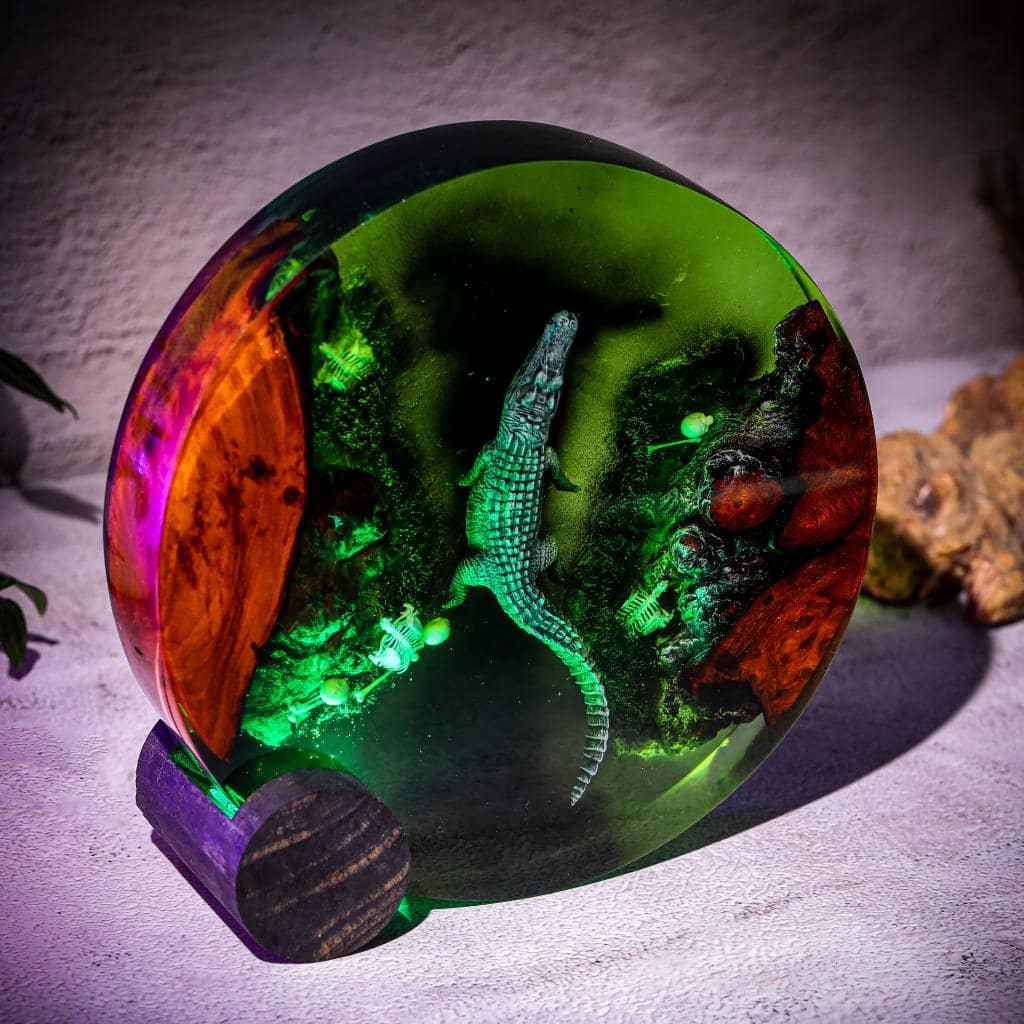 Crocodile Resin Lamp 7 Crocodile Resin Lamp