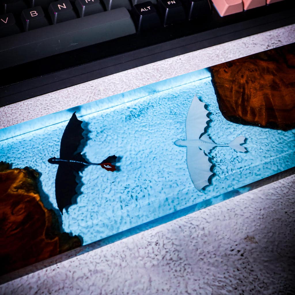 Toothless and Light Fury Resin Wrist Rest 7 Toothless and Light Fury Resin Wrist Rest