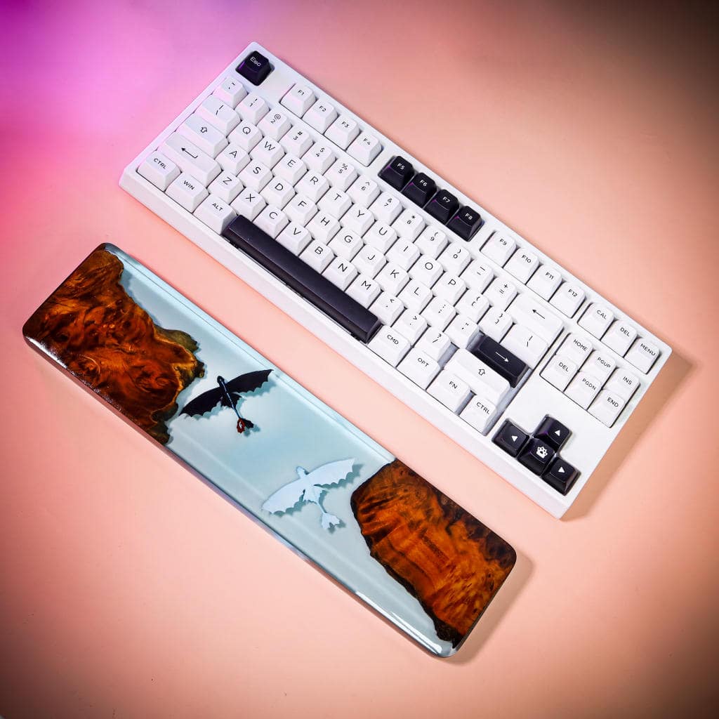 Toothless and Light Fury Resin Wrist Rest 3 Toothless and Light Fury Resin Wrist Rest
