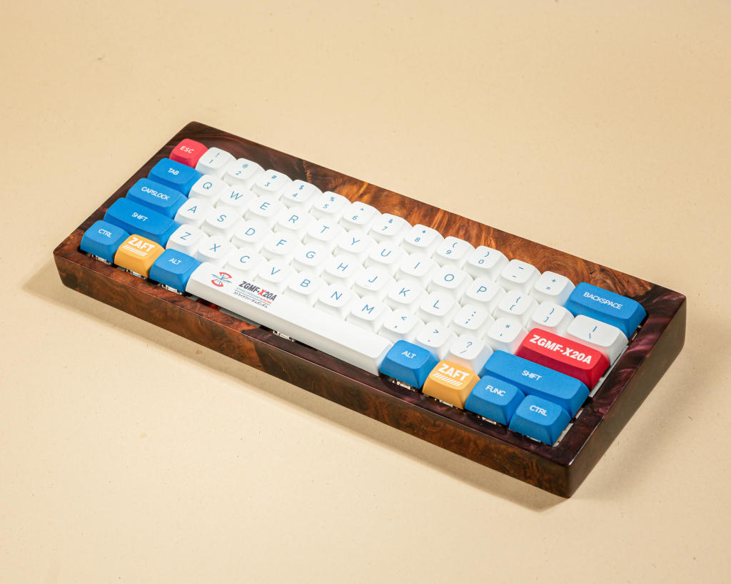 Black Resin and Wood Keyboard Case 6 Black Resin and Wood Keyboard Case