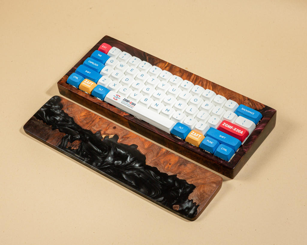 Black Resin and Wood Keyboard Case 3 Black Resin and Wood Keyboard Case