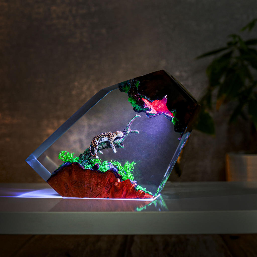 Panther Epoxy Lamp 4 Panther Epoxy Lamp
