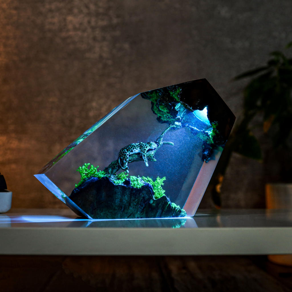 Panther Epoxy Lamp 8 Panther Epoxy Lamp