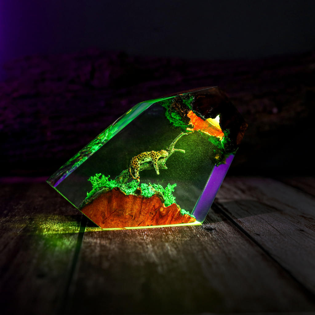 Panther Epoxy Lamp 10 Panther Epoxy Lamp