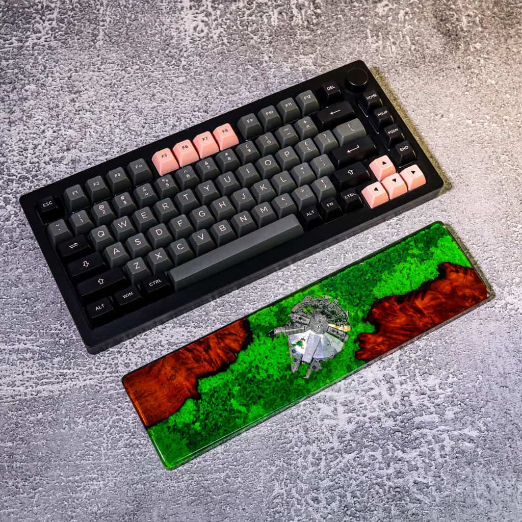 Star Wars Millennium Falcon Starship Wrist Rest 7 Star Wars Millennium Falcon Starship Wrist Rest