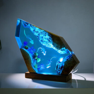 Swimming Axolotl Epoxy Lamp Ver 2