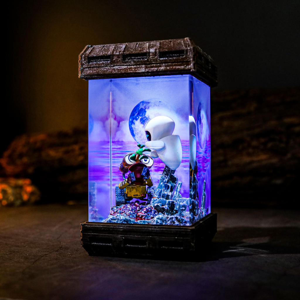 Wall-E and Eve Night Light 3 Wall-E and Eve Night Light