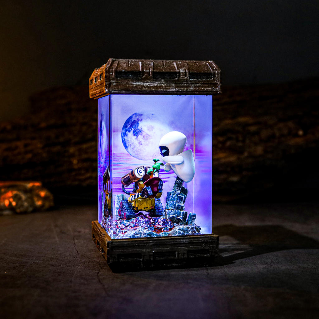 Wall-E and Eve Night Light 6 Wall-E and Eve Night Light