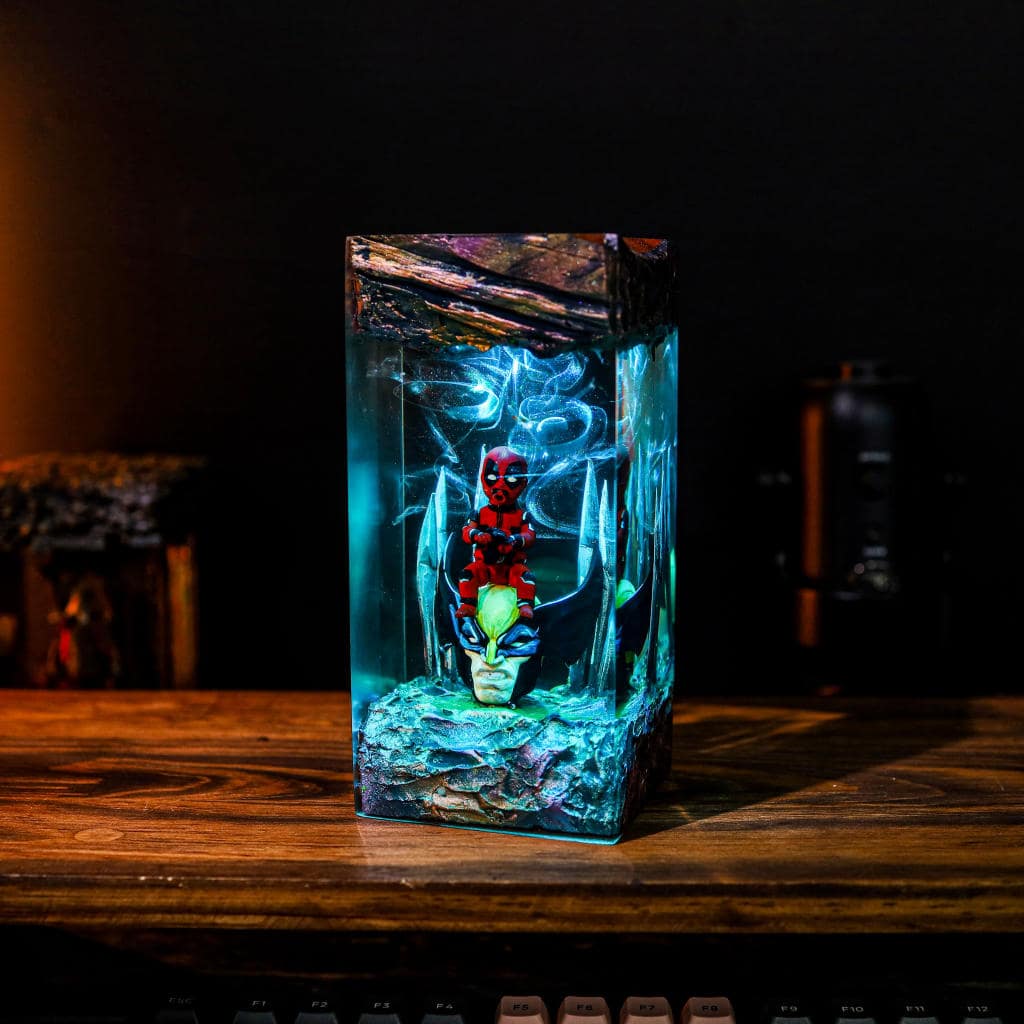 Deadpool VS Wolverine Night Light 8 Deadpool Epoxy Lamp