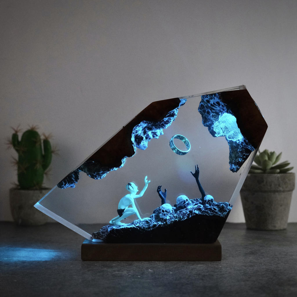 The Lord of the Rings Gollum Lamp 2 The Lord of the Rings Gollum Lamp