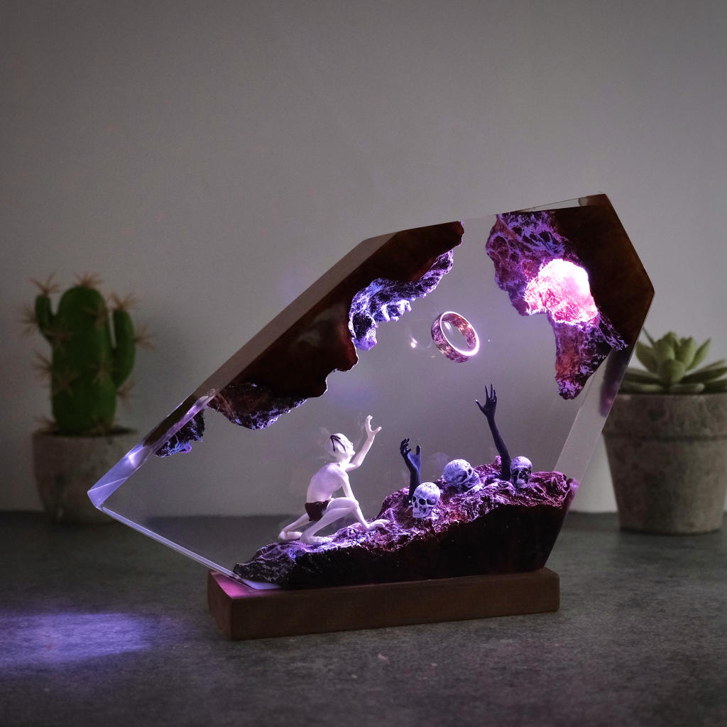 The Lord of the Rings Gollum Lamp 3 The Lord of the Rings Gollum Lamp