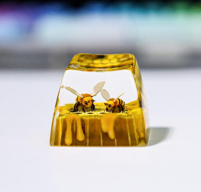 Honey Bee ESC Artisan Keycap 1 Honey Bee ESC Artisan Keycap
