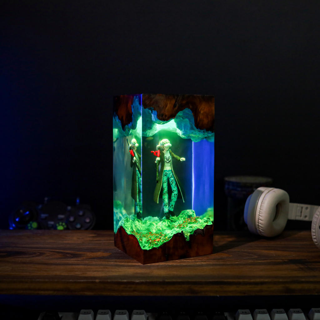 One Piece Trafalgar D. Water Law Lamp 2 One Piece Trafalgar D. Water Law Lamp