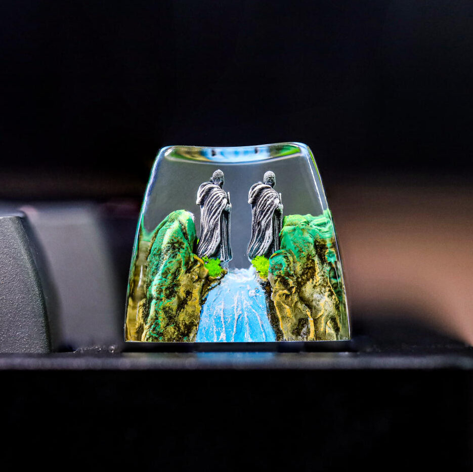 The Argonath Lord of the Rings Keycap 1 The Argonath Lord of the Rings Keycap