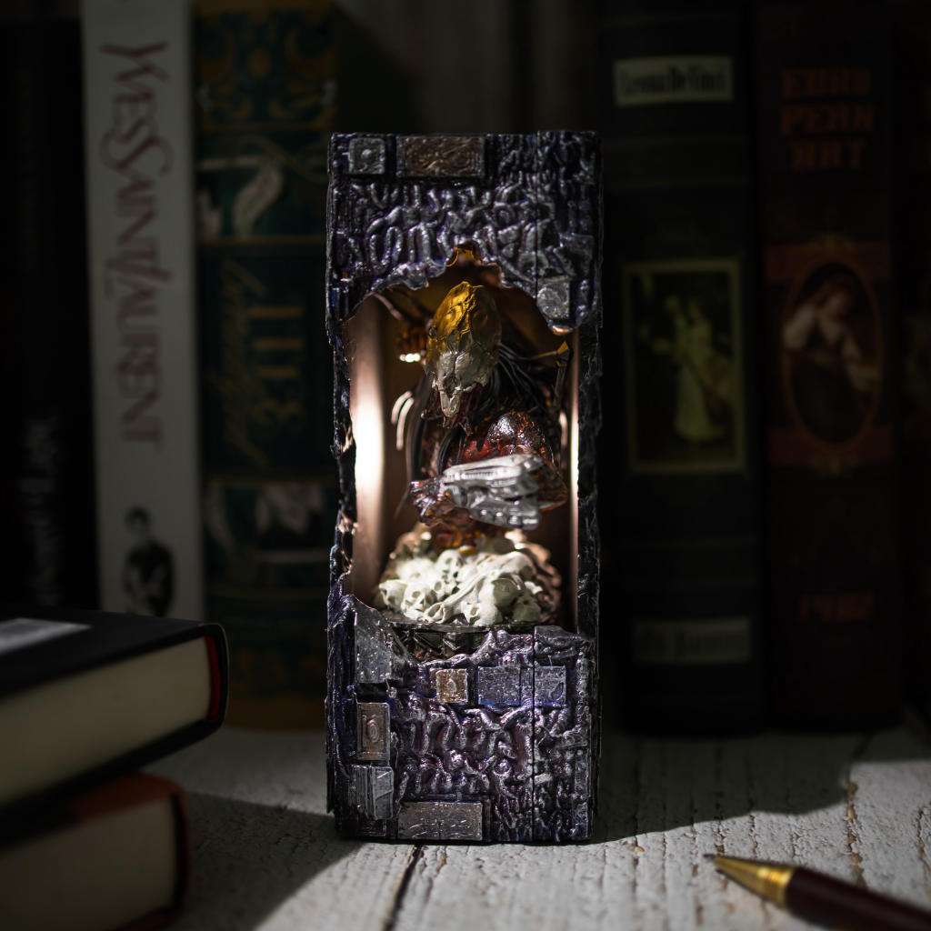 Predator Book Nook 12 Predator Book Nook