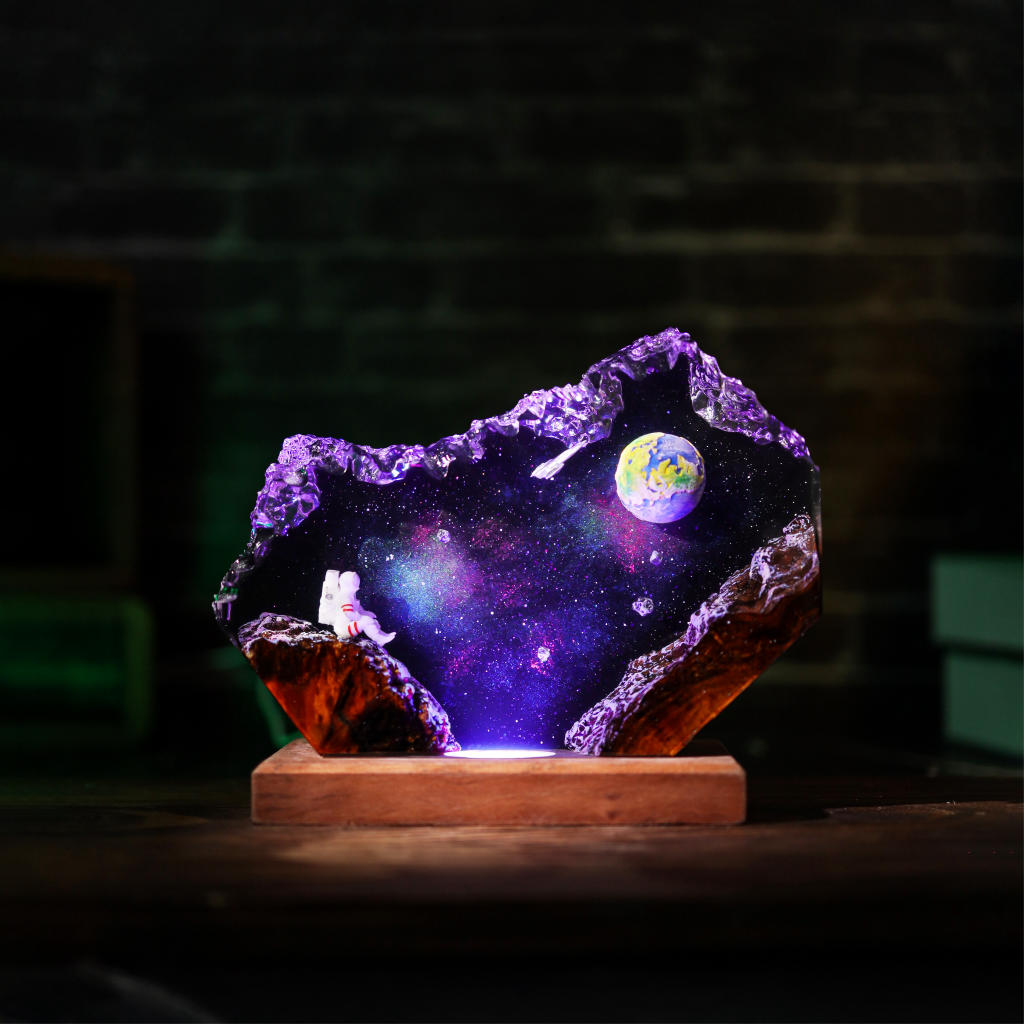 The Earth and Astronaut Epoxy Lamp Ver 2 8 Earth and Space Night Light