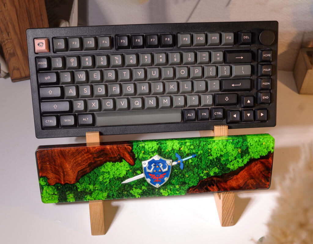 Zelda Hylian Shield and Master Sword Wrist Rest 1 Zelda Hylian Shield and Master Sword Wrist Rest